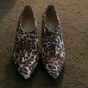 leopard print shoes